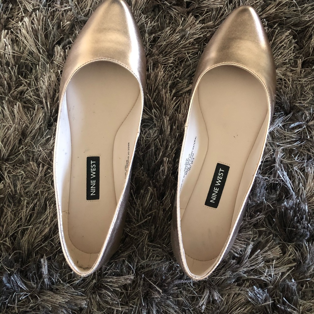 Nine West Gold Flats